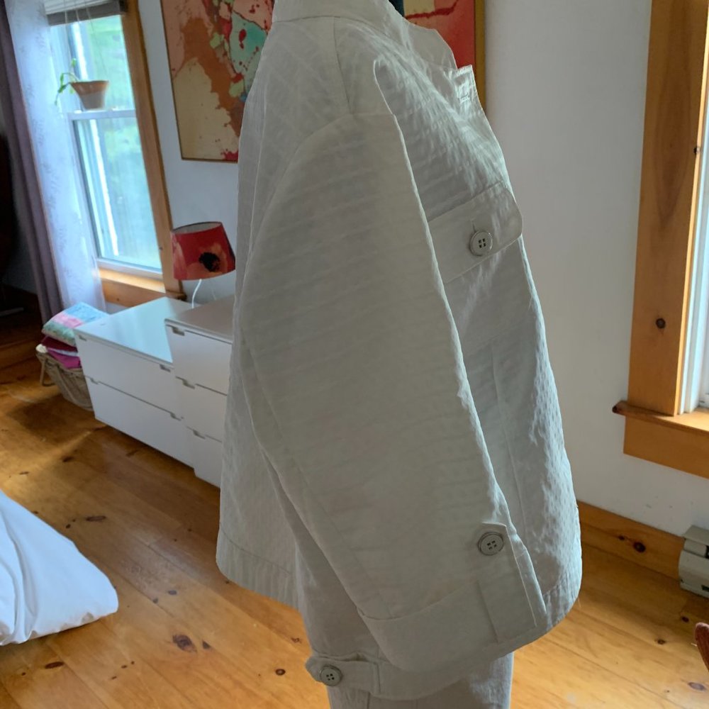 White light jacket - Picture 4 of 6